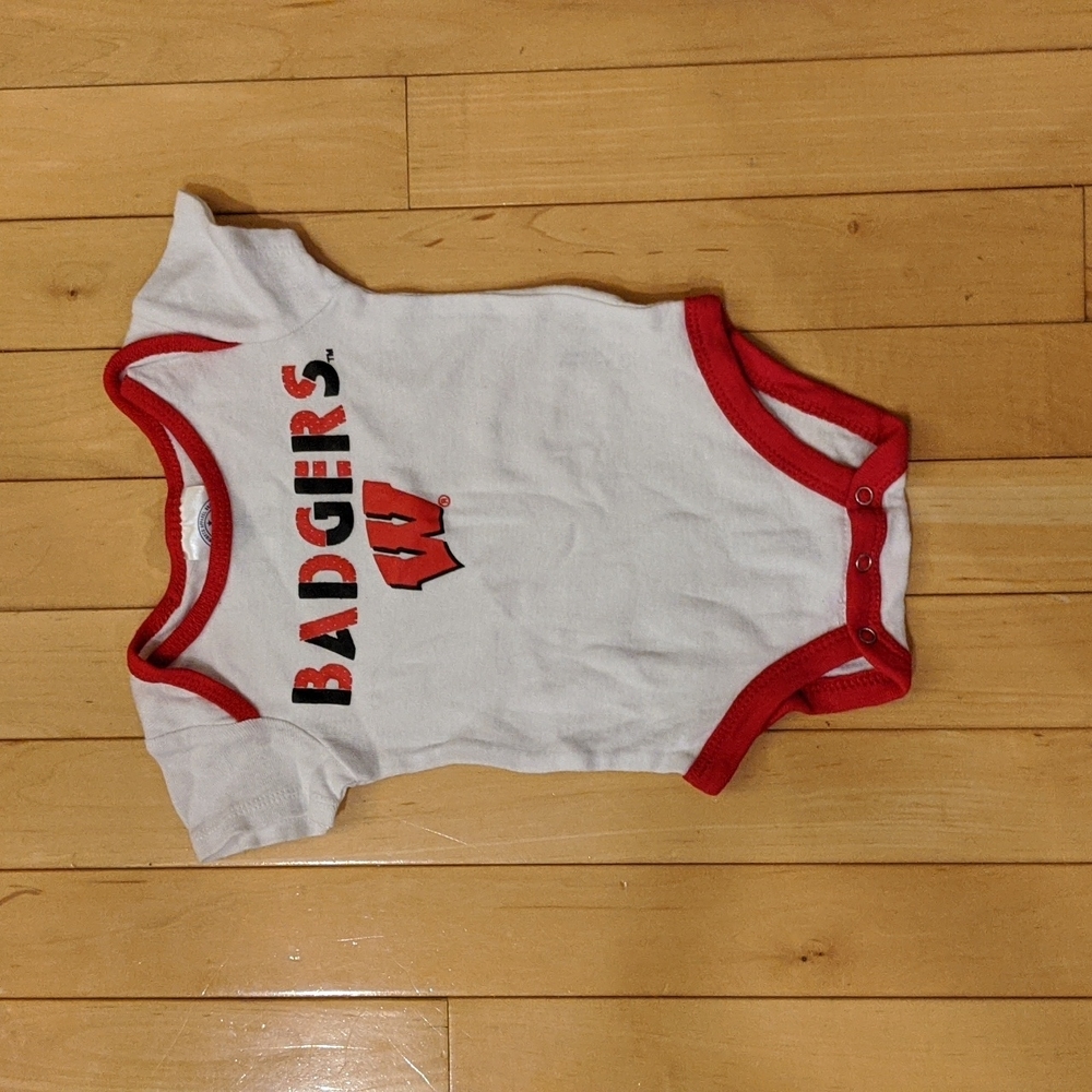 Wisconsin Badgers onsie